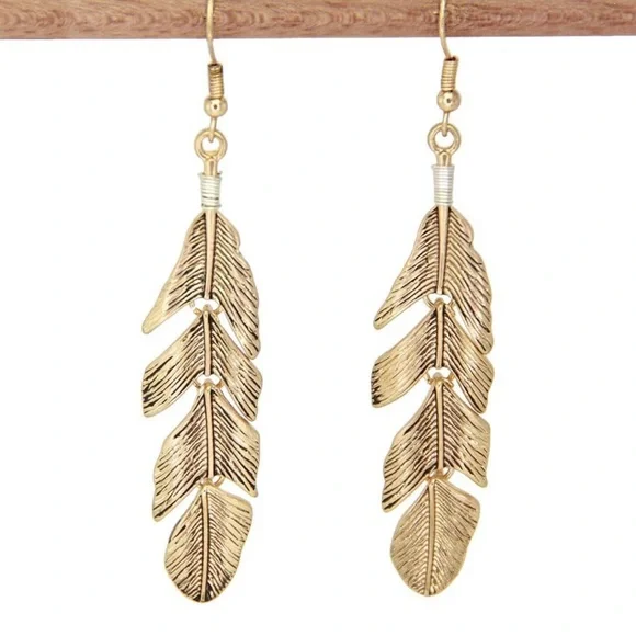 New! Boho Feather Dangle Gold Tone Textured Quality Earring’s - Picture 6 of 13